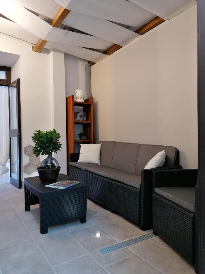 Mastrangelo Suite & Spa ปาแลร์โม ภายนอก รูปภาพ