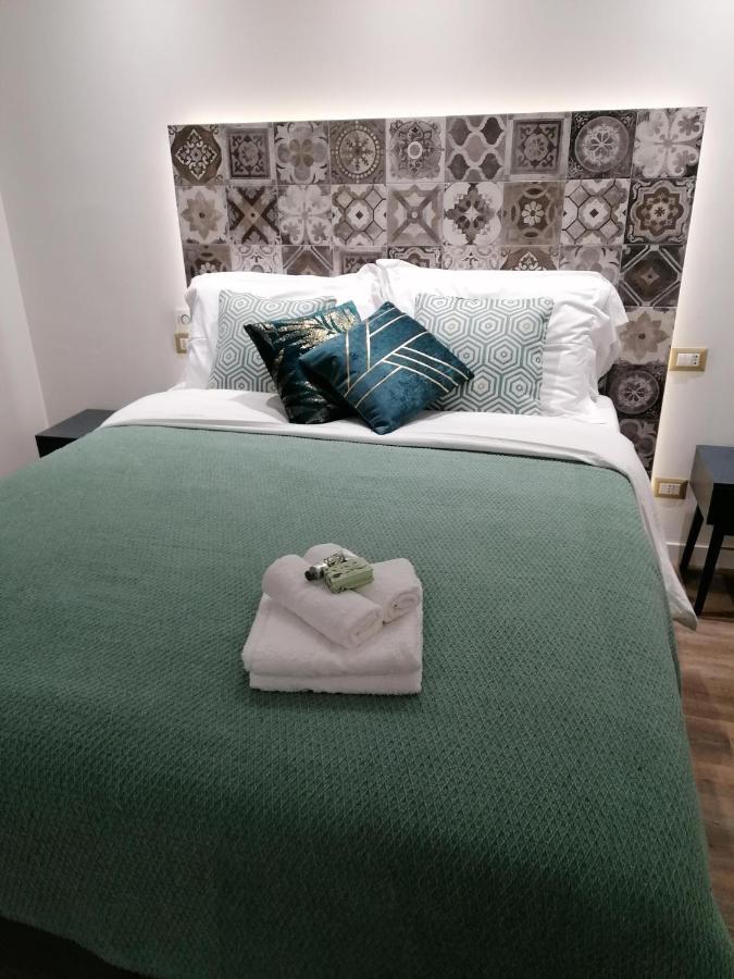 Mastrangelo Suite & Spa ปาแลร์โม ภายนอก รูปภาพ