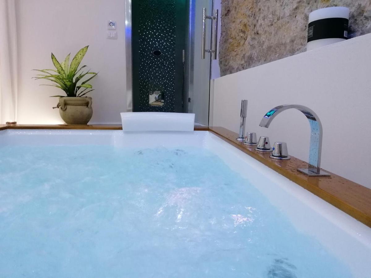 Mastrangelo Suite & Spa ปาแลร์โม ภายนอก รูปภาพ